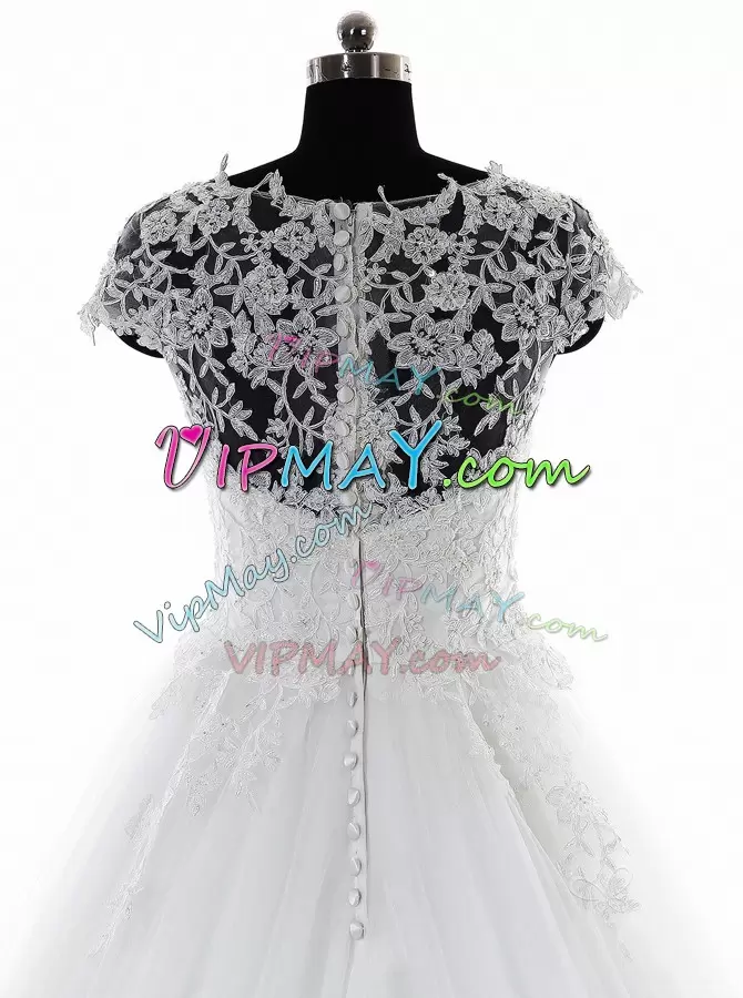 Captivating White Ball Gowns Tulle and Lace Scoop Short Sleeves Lace and Appliques With Train Clasp Handle Wedding Gown Brush Train