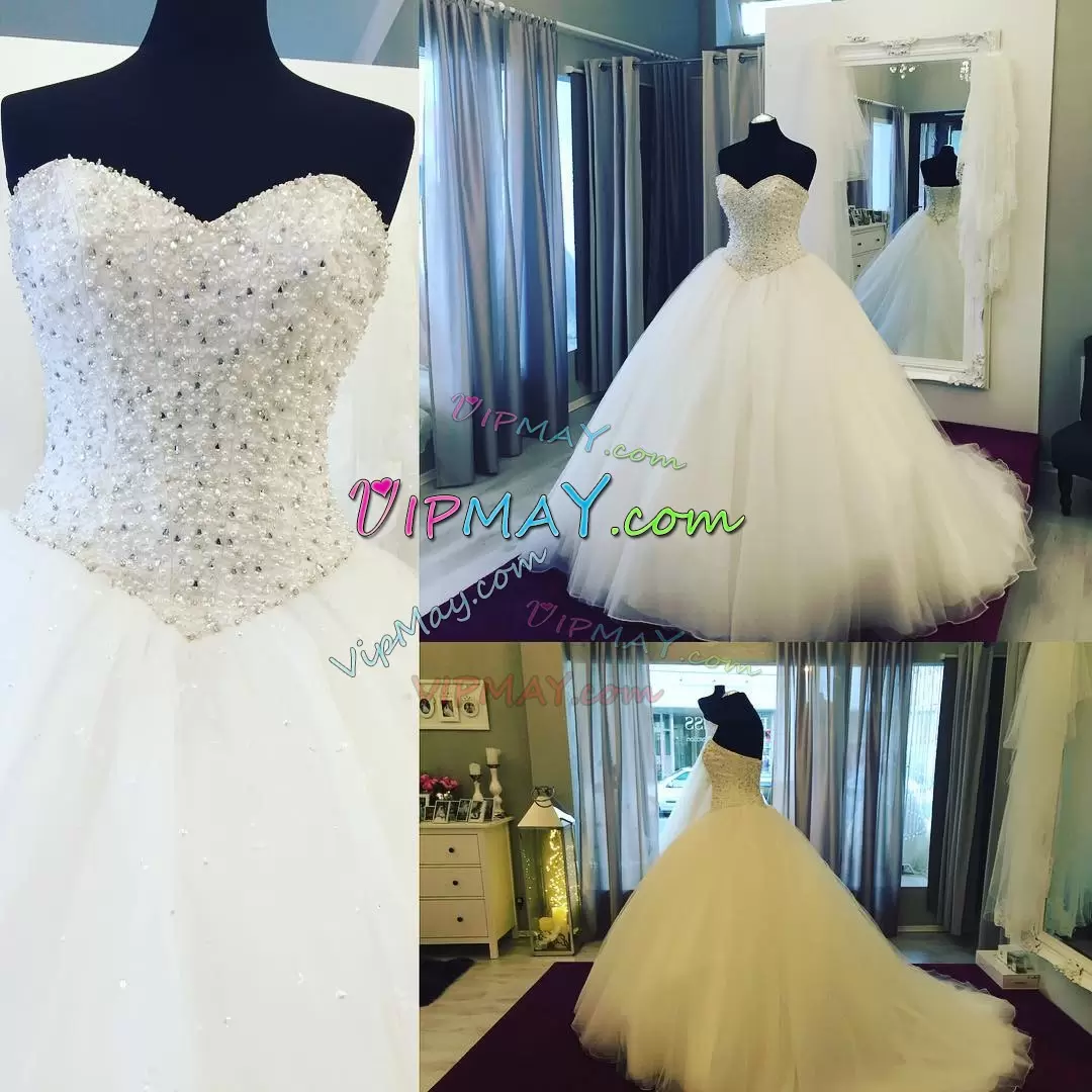 Amazing Sweetheart Sleeveless Sweep Train Lace Up Wedding Gowns White Tulle Beading