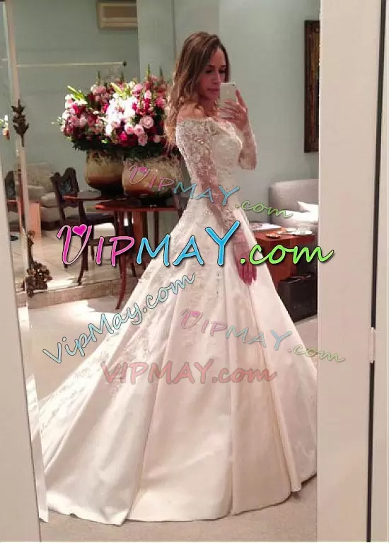 Hot Selling White Off The Shoulder Zipper Lace and Appliques Wedding Gown Sweep Train Long Sleeves