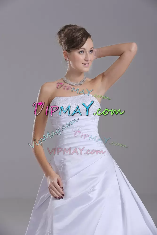 Charming Ball Gowns Sleeveless White Wedding Dresses Brush Train Lace Up