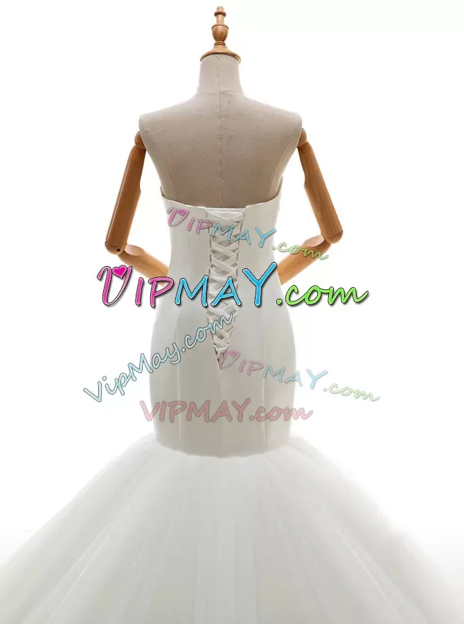 With Train White Wedding Dress Sweetheart Sleeveless Brush Train Lace Up