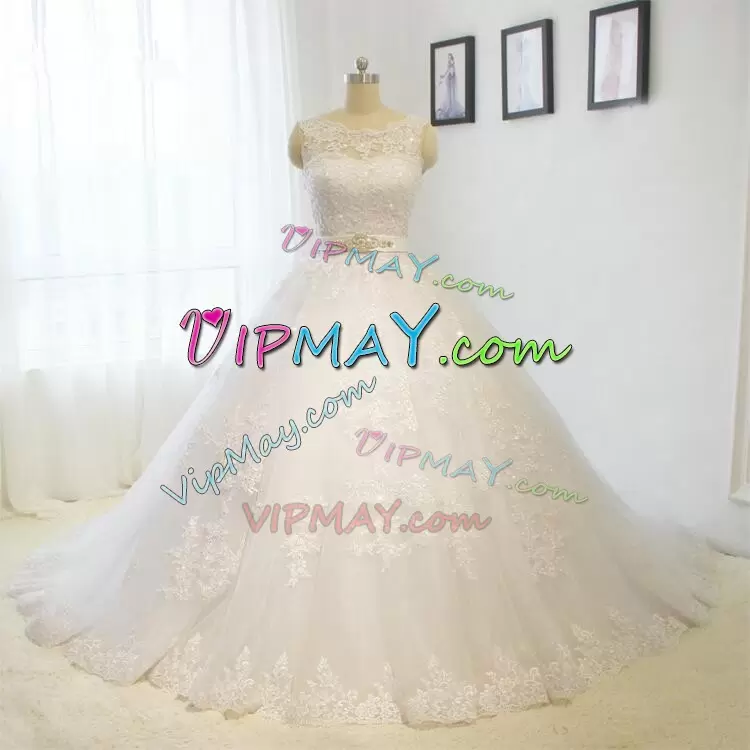White Lace Up Scoop Lace and Appliques Wedding Gowns Tulle Sleeveless Court Train