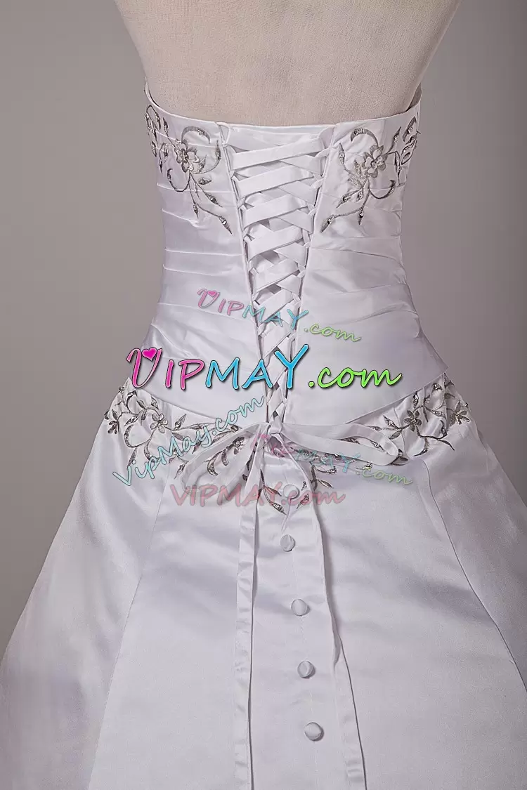 Edgy Sleeveless Strapless Brush Train Lace Up Embroidery Bridal Gown Strapless