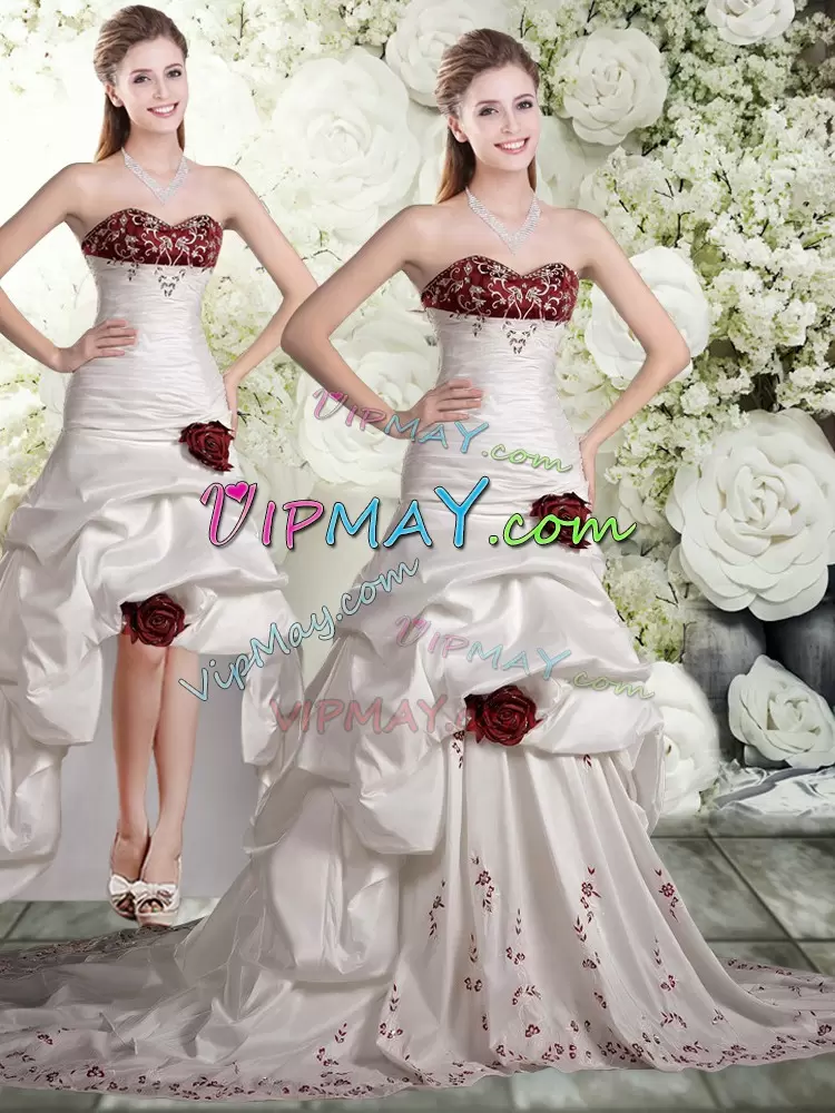 White And Red Wedding Dresses Sweetheart Sleeveless Brush Train Backless