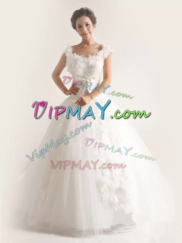 Modest White Ball Gowns Organza Scoop Sleeveless Lace and Appliques With Train Lace Up Wedding Gowns Brush Train