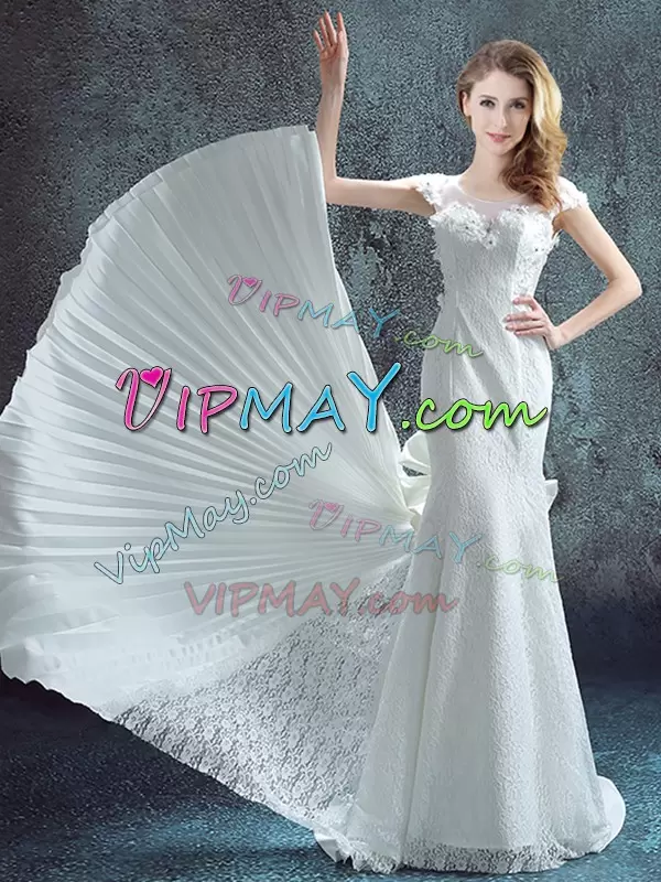 Great White Short Sleeves With Train Lace and Bowknot and Pleated Zipper Red Carpet Gowns Scoop