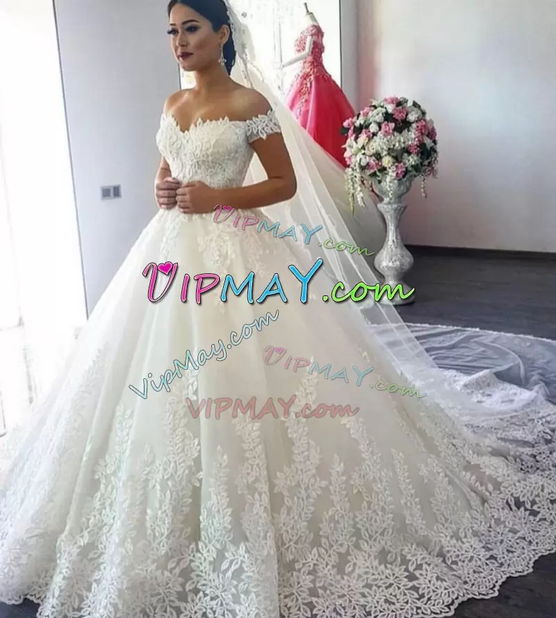 Romantic White Ball Gowns Off The Shoulder Sleeveless Tulle With Train Chapel Train Lace Up Lace and Appliques Wedding Gown