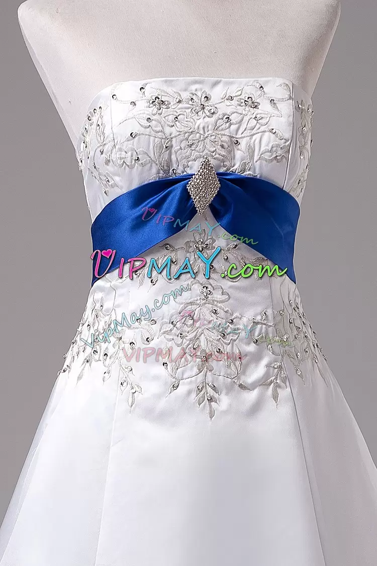 Ball Gowns Sleeveless White Wedding Dress Brush Train Lace Up