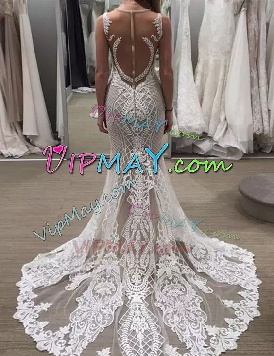 Lace Scoop Sleeveless Court Train Zipper Lace Bridal Gown in White