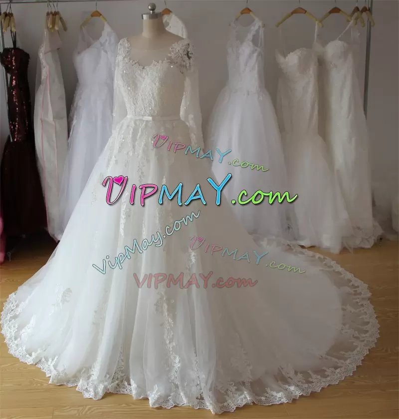 Lovely White Scoop Lace Up Appliques Wedding Dresses Brush Train Long Sleeves