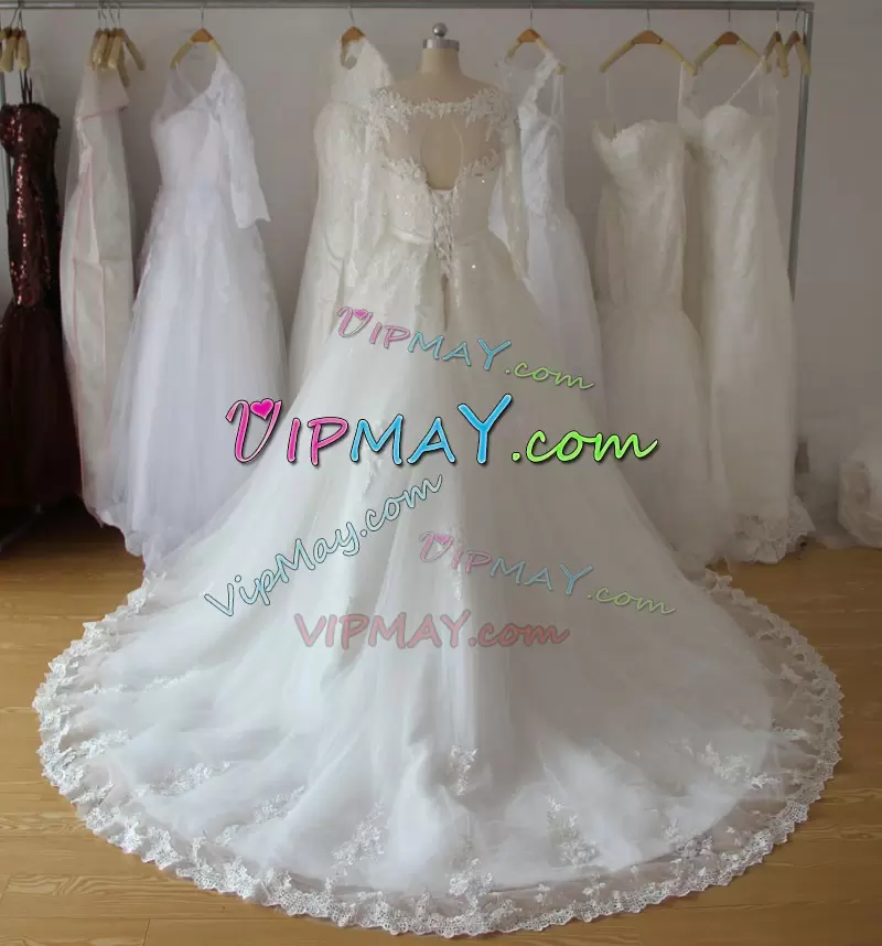 Lovely White Scoop Lace Up Appliques Wedding Dresses Brush Train Long Sleeves