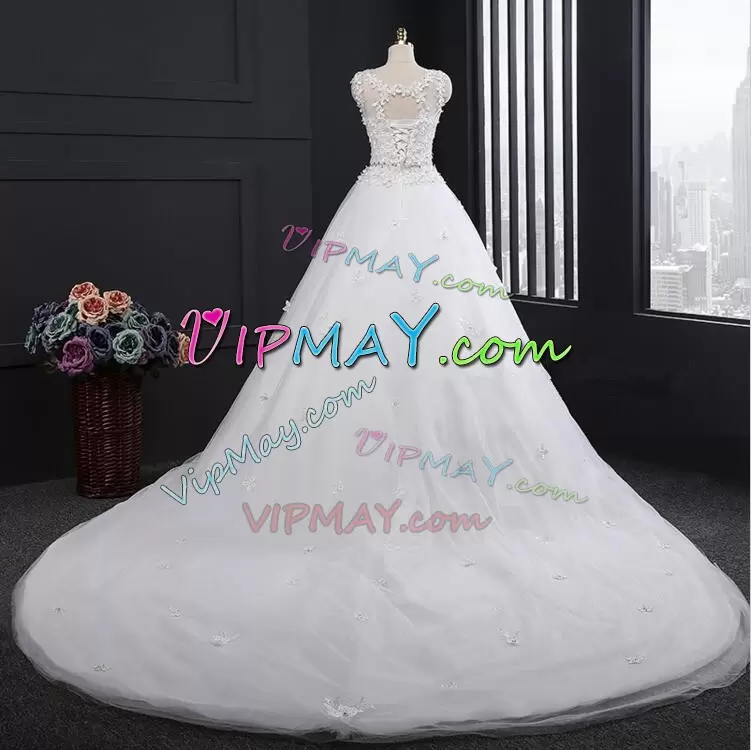 Clearance Scoop Sleeveless Wedding Dress Sweep Train Beading and Appliques White Tulle