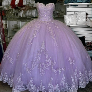 Lavender Sweetheart Puffy Lace Ball Gown Princess Quinceanera Dress No Train