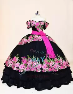 Beautiful Floral Mexican Charro Themed Black Quinceanera Dress Puffy Skirt Velvet Sweet 16 Dress