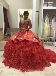 Popular Burgundy Mexico Style Gold Embroidered Quinceanera Dress with Ruffled Skirt and Train