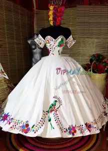 Elegant Otomi Floral Embroidery Mexico Sweet 16 Quinceanera Dress Short Sleeves with Bird Parten and Bow