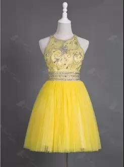 High Quality Yellow A-line Scoop Sleeveless Tulle Mini Length Zipper Beading Prom Dress