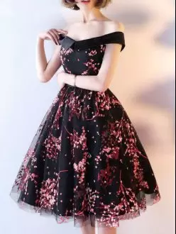Black Off The Shoulder Lace Up Embroidery and Sashes ribbons and Ruching Prom Dresses Sleeveless