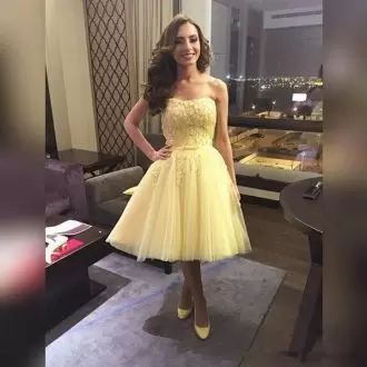 Yellow Lace Sleeveless Knee Length Prom Dress