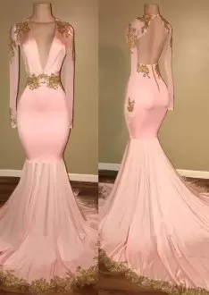 Fitted Pink V-neck Open Back Mermaid Evening Dress Long Sleeves Backless with Gold Appliques
