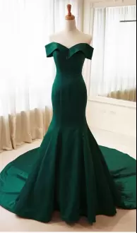 Cute Emerald Green Satin Mermaid Off Shoulder Prom Gown with Train