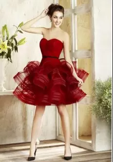 Simple Burgundy Ball Gowns Sweetheart Sleeveless Tulle Mini Length Ruffles Junior Homecoming Dress