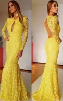 Sumptuous Lace Scoop Long Sleeves Sweep Train Backless Lace Homecoming Gowns in Yellow