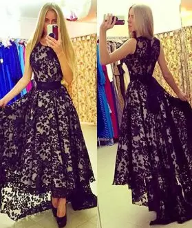 Black A-line Lace Scoop Sleeveless Lace Zipper Sweep Train