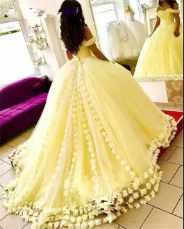 Light Yellow Off Shoulder Tulle Train Quinceanera Dress with 3D Flowers