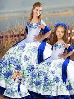 Blue And White Off The Shoulder Lace Up Embroidery and Ruffles Sweet 16 Dresses Sleeveless