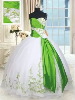 Cheap White and Green Organza Sweetheart Long Quinceanera Dresses Embroidery and Belt and Hand Made Flower