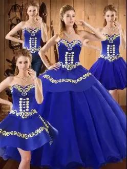 Customized Sleeveless Floor Length Embroidery Lace Up Vestidos de Quinceanera with Blue