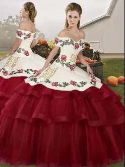 Romantic Wine Red Ball Gowns Embroidery and Ruffled Layers Vestidos de Quinceanera Lace Up Tulle Sleeveless