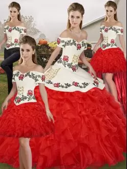 Glamorous Ball Gowns Quinceanera Dresses White And Red Off The Shoulder Organza Sleeveless Floor Length Lace Up