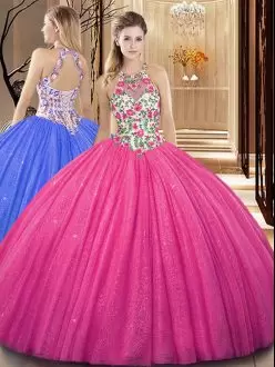 Best Selling Sleeveless Scoop Embroidery and Sequins Backless Quinceanera Gowns