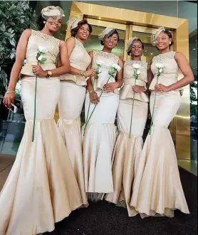 Sexy Champagne Satin Wedding Guest Dresses Sleeveless Floor Length Beading
