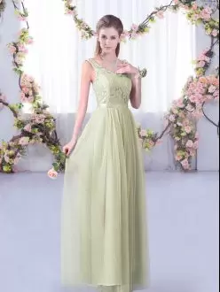 Pretty Tulle V-neck Sleeveless Side Zipper Lace and Belt Bridesmaids Dress in Yellow Green