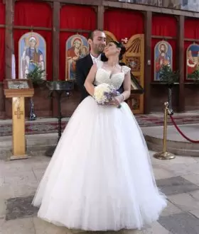 Superior Sweetheart Cap Sleeves Wedding Dress Beading White Tulle