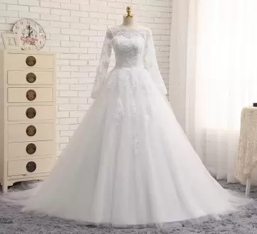 Captivating Long Sleeves Lace and Appliques Clasp Handle Wedding Dress with White