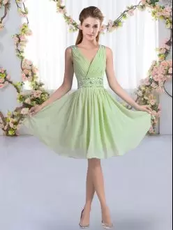 Shining Knee Length Yellow Green Wedding Guest Dresses V-neck Sleeveless Zipper