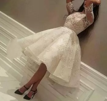 Half Sleeves Knee Length Appliques Lace Up Wedding Gowns with White