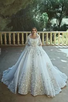 Modest Big Train Scoop Long Sleeves Wedding Dress Elegant Lace