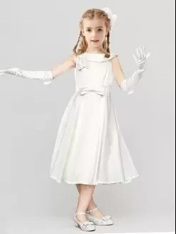 Edgy Satin Scoop Sleeveless Clasp Handle Bowknot and Hand Made Flower Flower Girl Dress in White