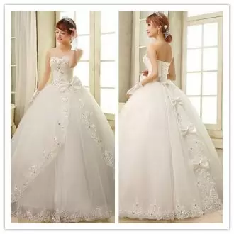 Tulle Sweetheart Sleeveless Lace Up Beading and Lace and Ruching and Bowknot Wedding Dress in White
