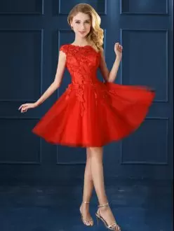 Luxury Red A-line Lace and Appliques Quinceanera Court of Honor Dress Lace Up Tulle Cap Sleeves Knee Length