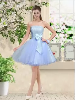 Fantastic Lavender Sleeveless Lace and Belt Knee Length Court Dresses for Sweet 16