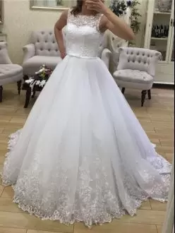 White Ball Gowns Lace and Appliques Bridal Gown Zipper Tulle Sleeveless