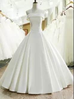 White Satin Lace Up Wedding Dress Sleeveless Floor Length Appliques
