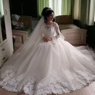 Classical White Scalloped Neckline Long Sleeves Wedding Dress with Train